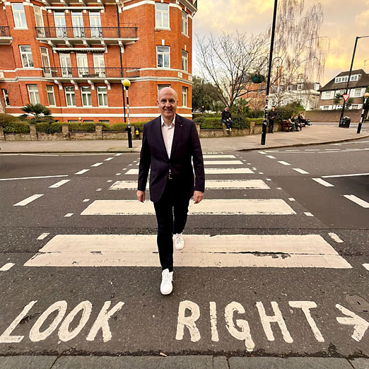 Prof. Joos in der Abbey Road